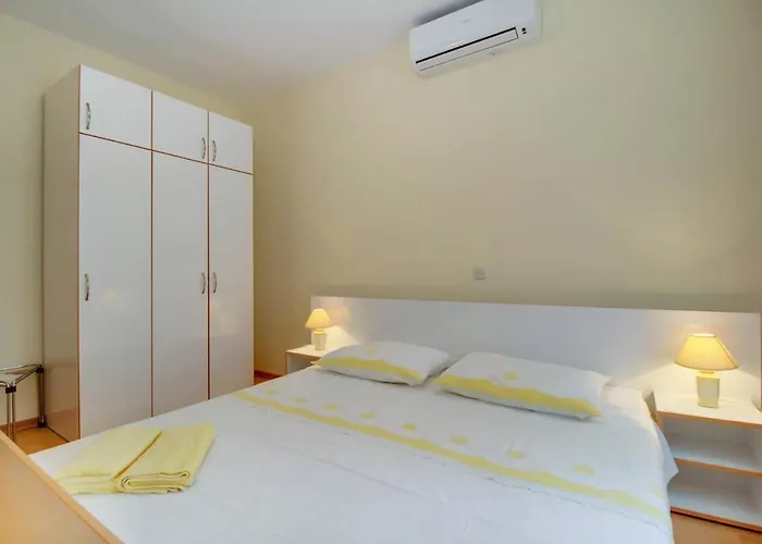 Biserka Appartement *